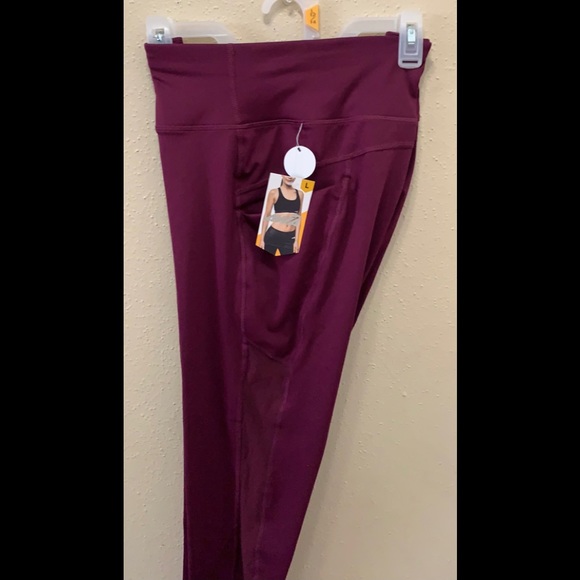 Sports women’s Leggings
Size : L - Picture 3 of 6